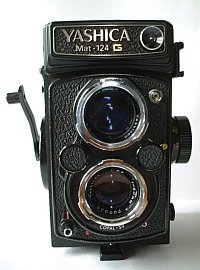 おじゃんくカメラファクトリー「亜哉のＣamera」YASHICA MAT-124G